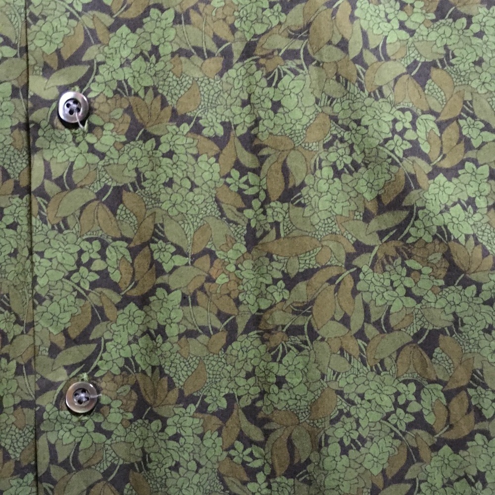 Banana Republic dark green floral button up M